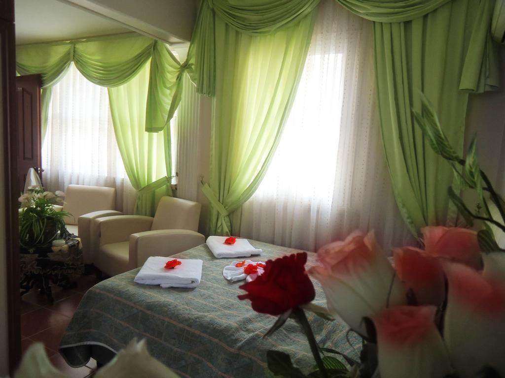 Vatan Hotel إزمير المظهر الخارجي الصورة